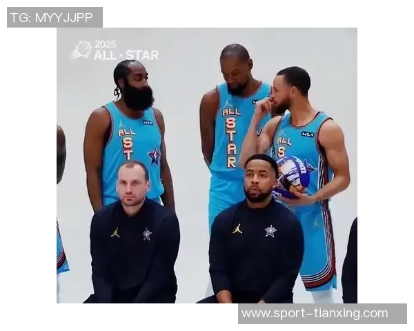 哈登晒世界杯用球合照引发中文译名三重浪热潮 哈登晒世界杯用球合照引发中文译名三重浪热潮
