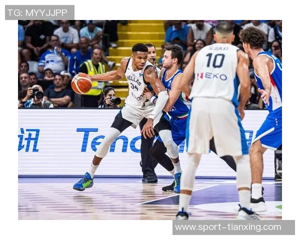 字母哥高效表现三节打卡下班贡献16分7板4助攻带领球队取得胜利 字母哥高效表现三节打卡下班贡献16分7板4助攻带领球队取得胜利