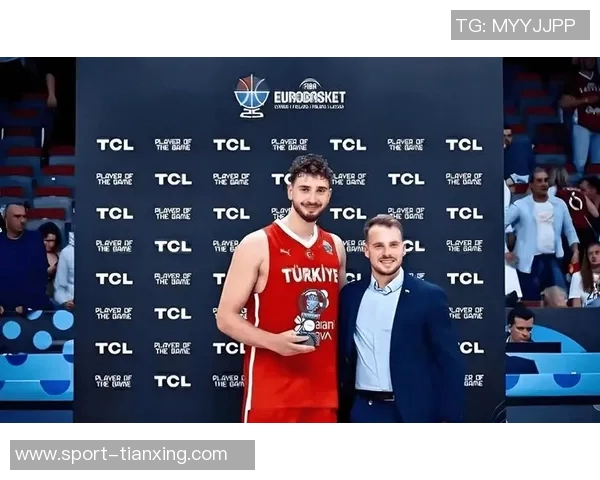 申京有潜力成为下一个约基奇现役内线难以匹敌其水平