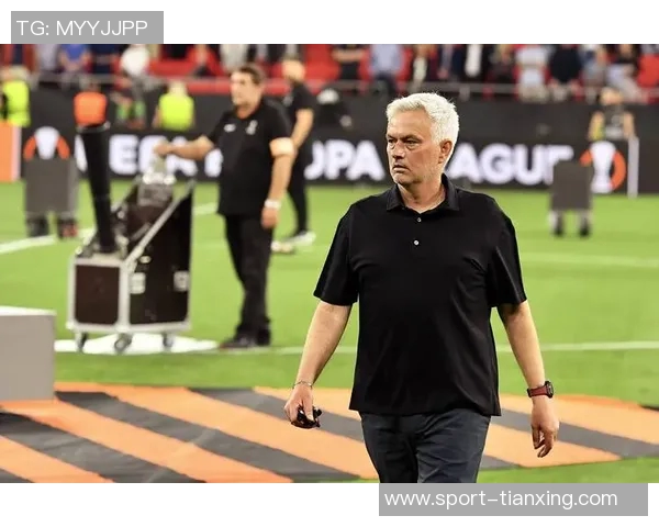 前裁判质疑马林犯规判罚过于严厉认为身体接触不足以判罚点球 前裁判质疑马林犯规判罚过于严厉认为身体接触不足以判罚点球