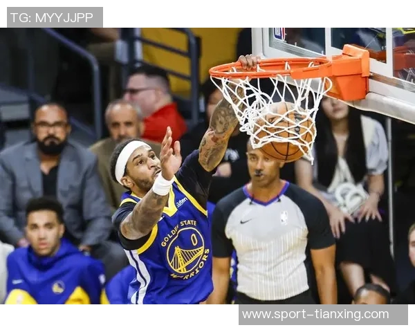 马克西首节狂砍17分2助表现出色助队稳住局势 马克西首节狂砍17分2助表现出色助队稳住局势